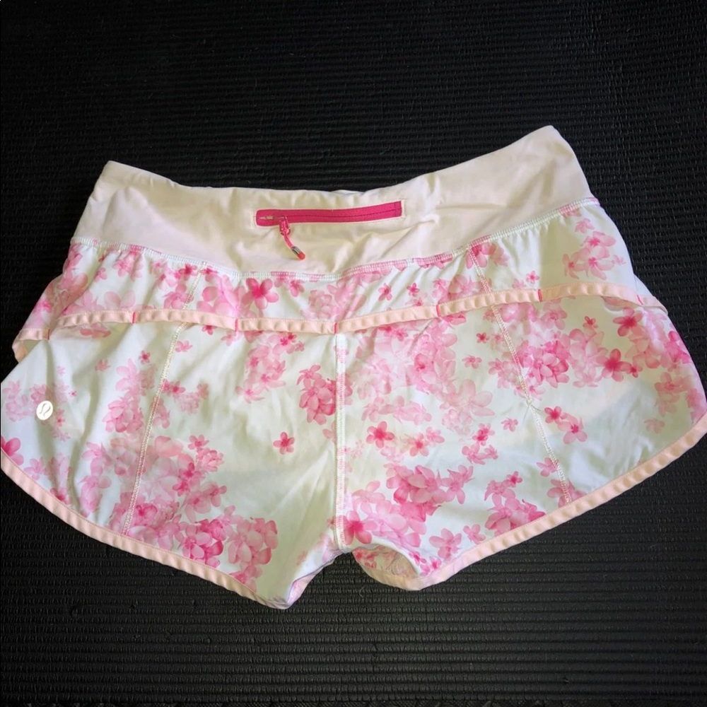 RARE! Lululemon Speed up short